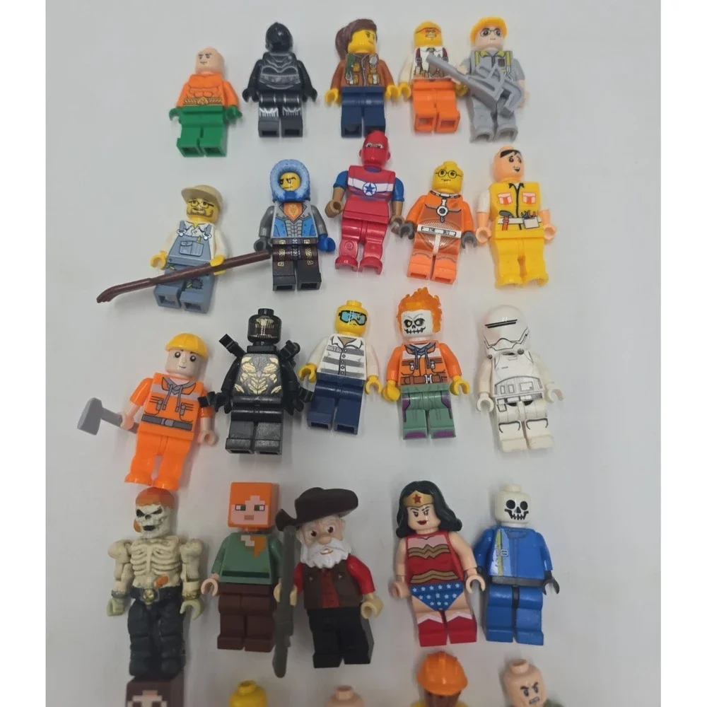 30‎ Mixed LEGO Minifigure Marvel DC City Pirates Ninjago Star Wars Wonder Women